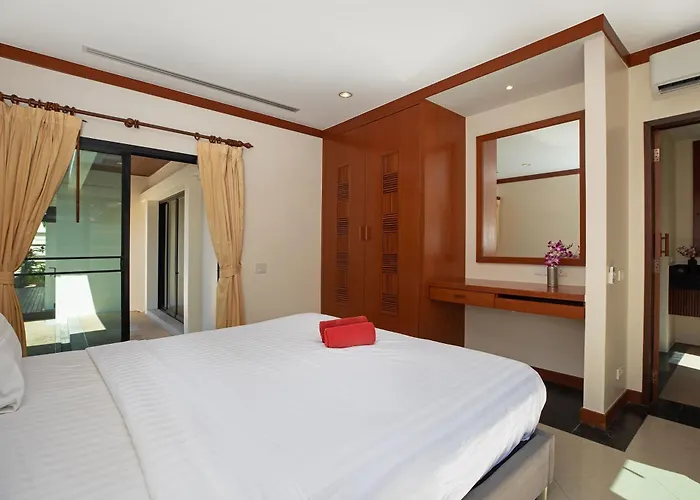 Tropical Living At 3Br Pool Villa Bianca, Baan Bua Luxury Estate, Nai Harn Beach