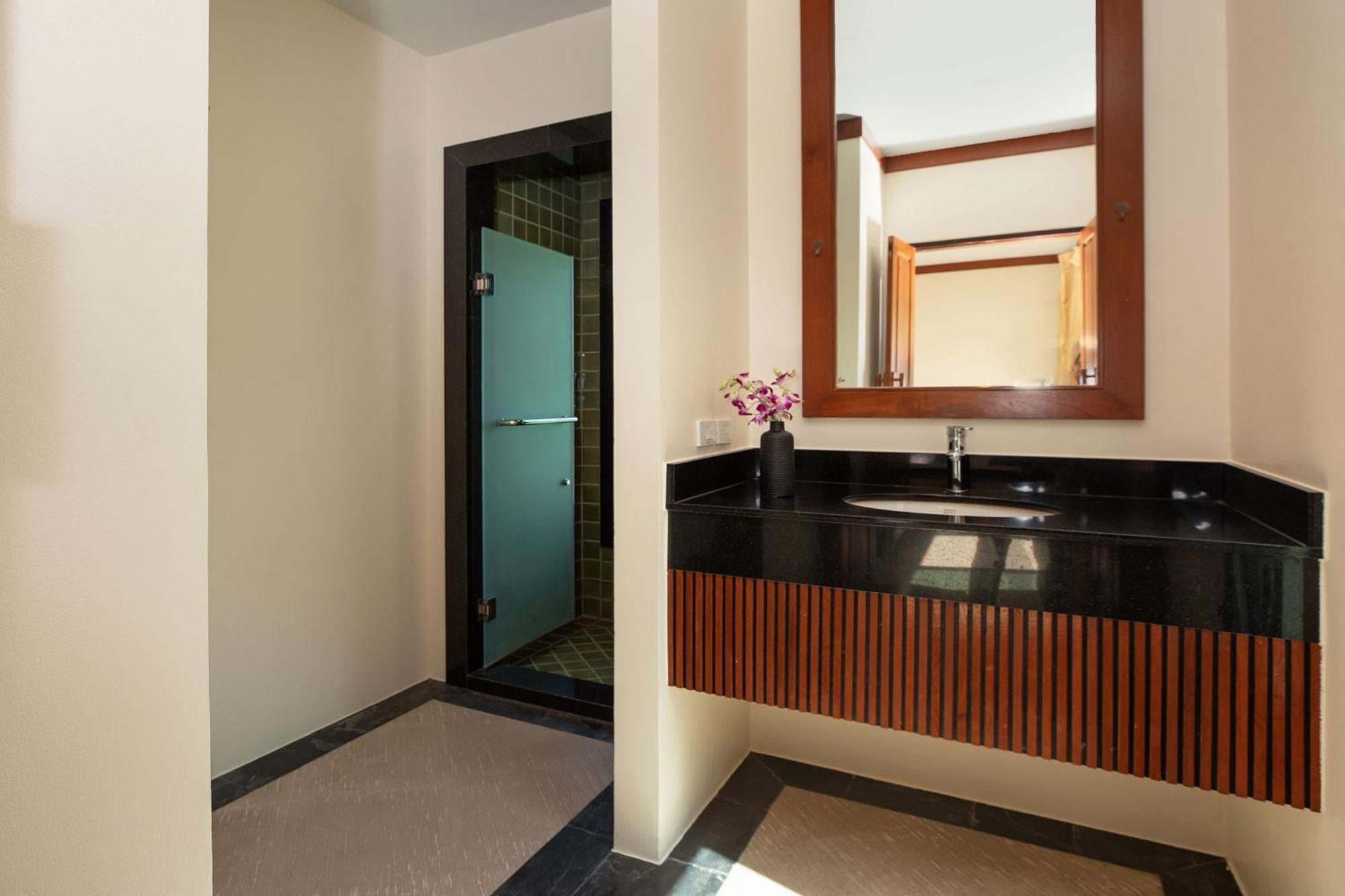 Tropical Living At 3br Pool Bianca, Baan Bua Luxury Estate, Nai Harn 別墅 *